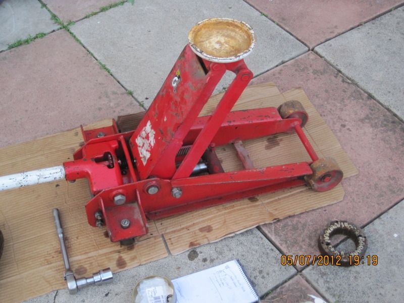 Trolley Jack leaks. Let this be a lesson to you... ;) Page 1 Home